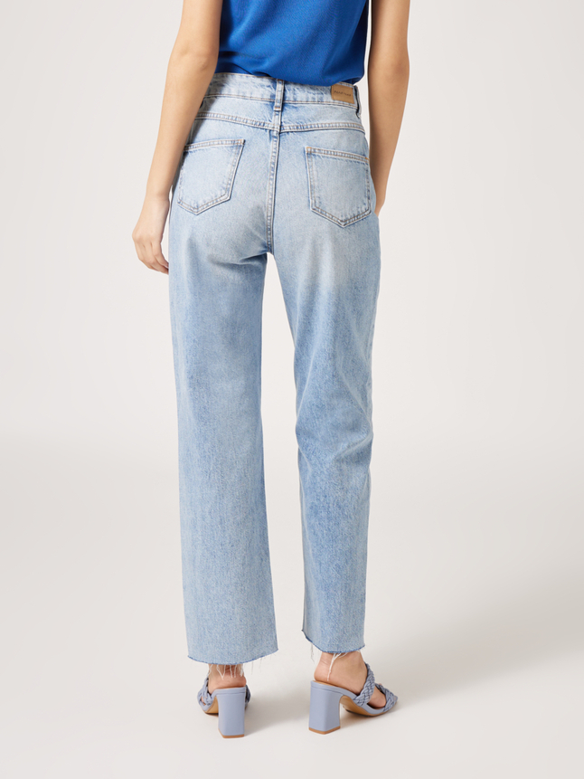 Jean mom