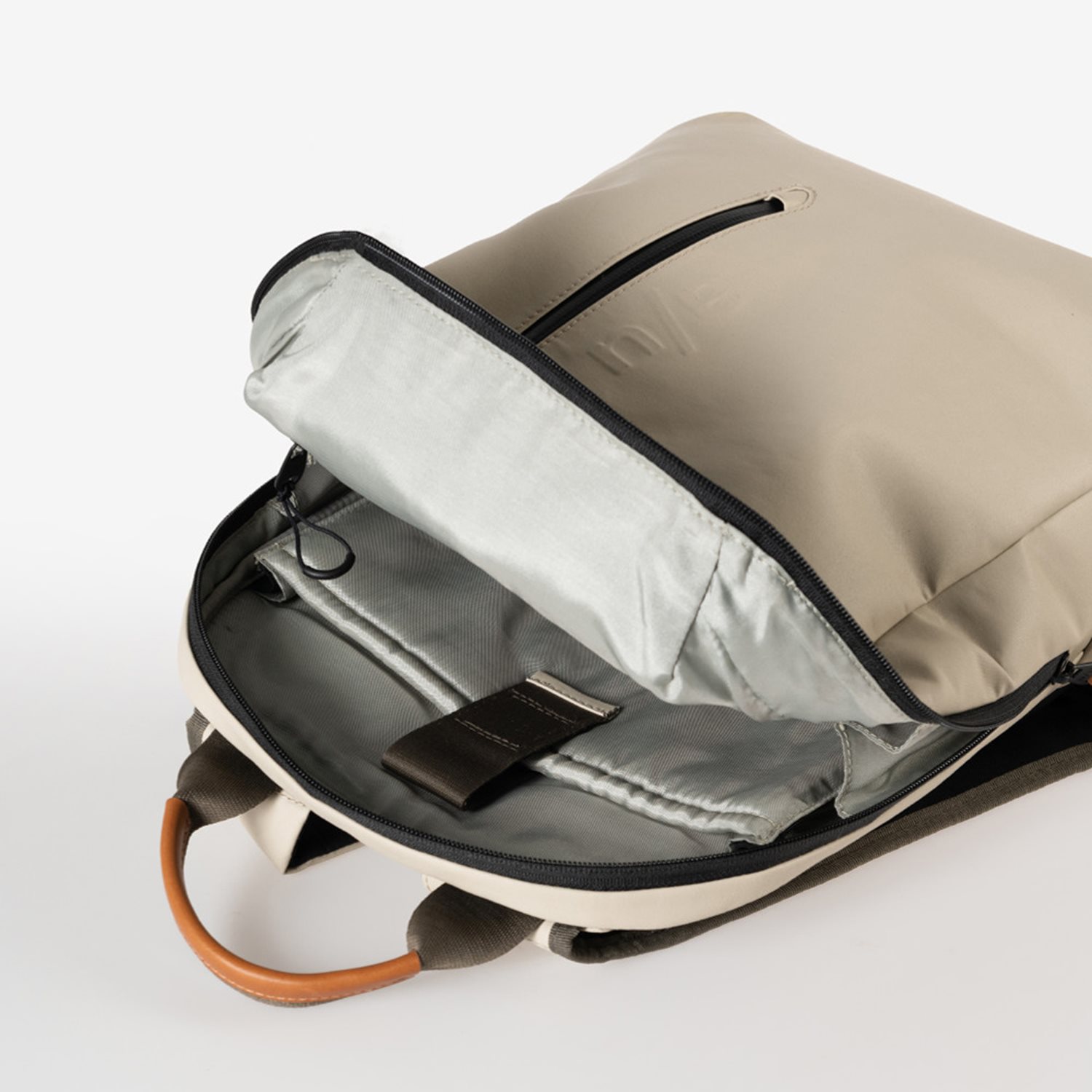 Aunts & Uncles Kumotsu RE Backpack dust
