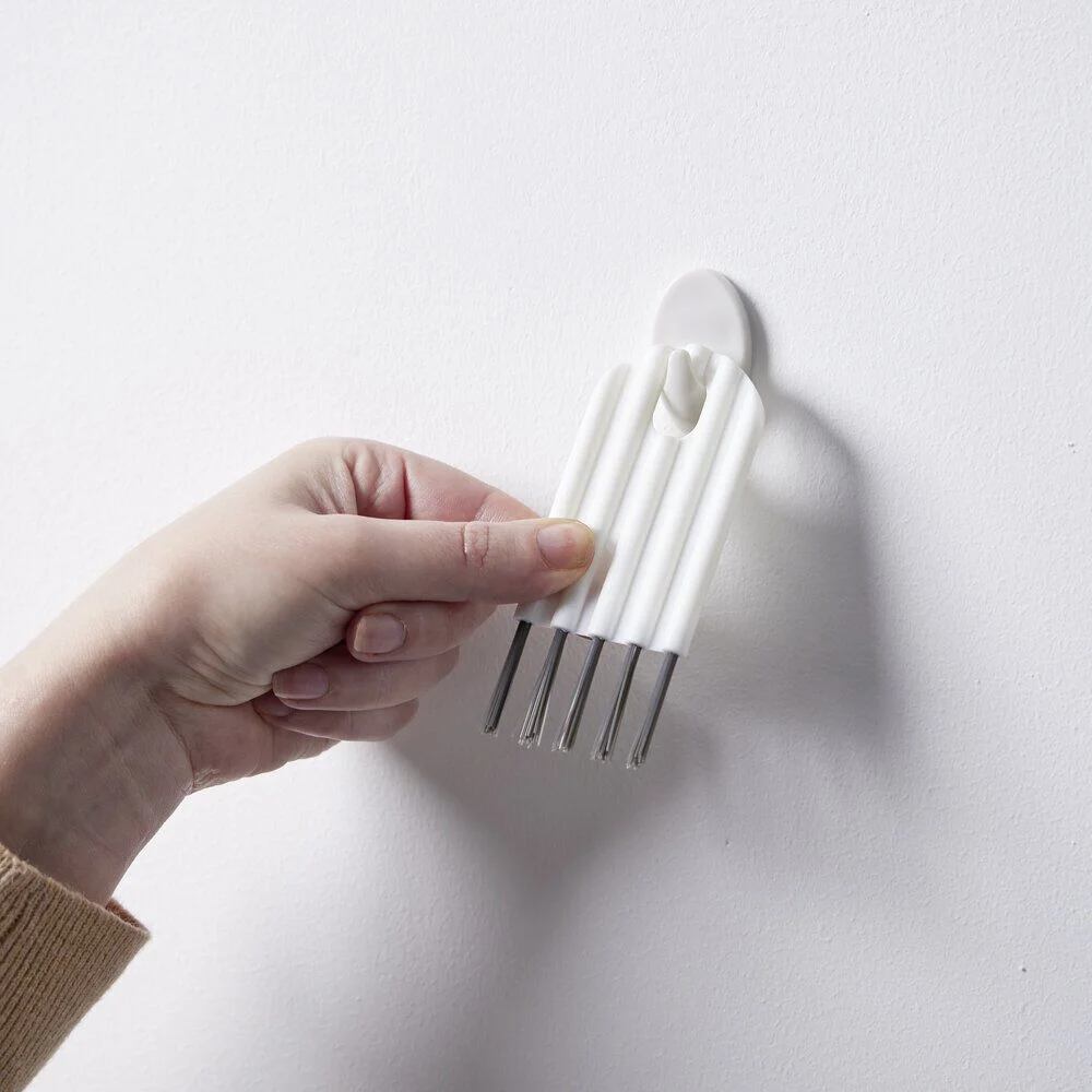 Brosse de nettoyage petits espaces