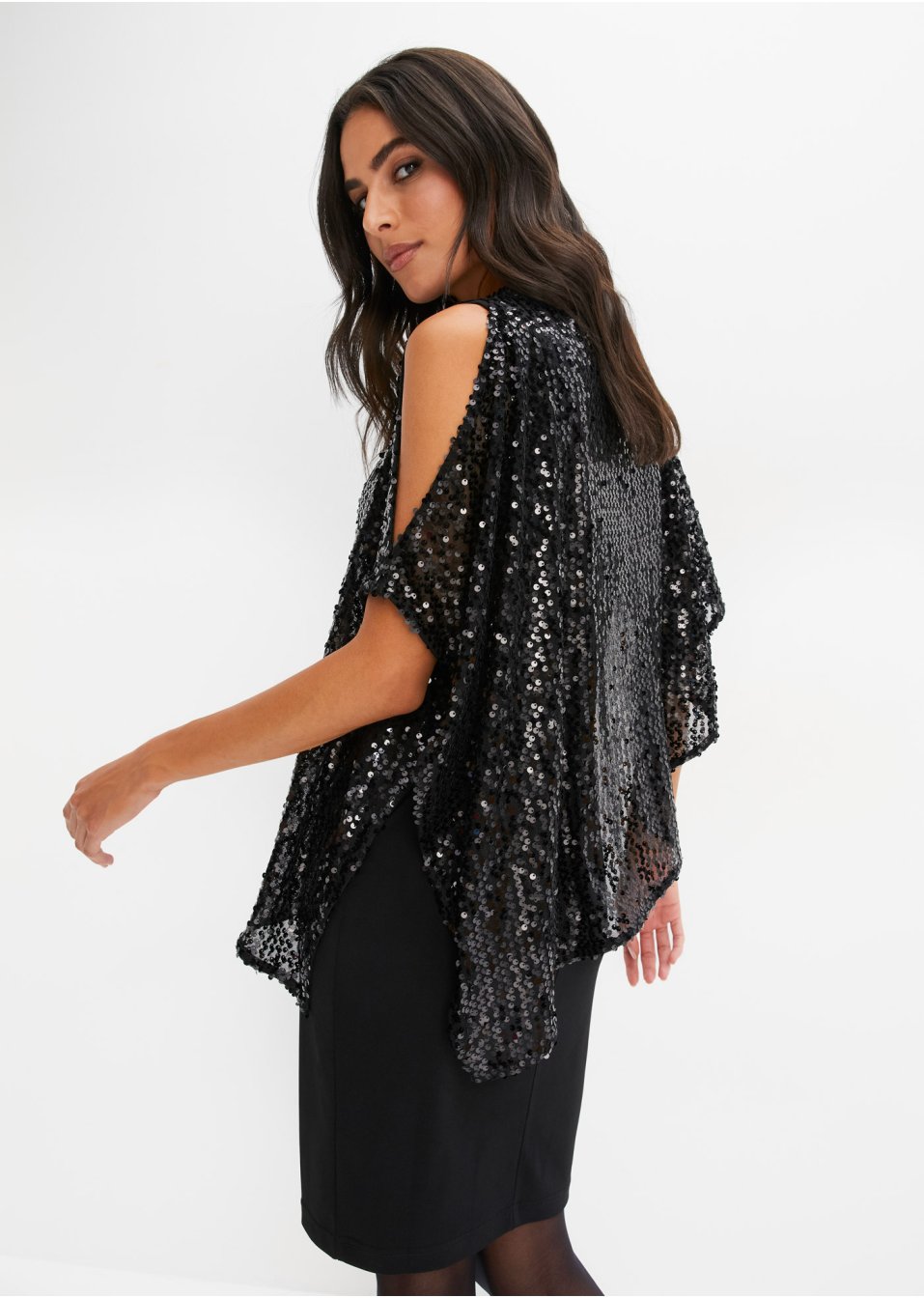 Robe à épaules dénudées à paillettes