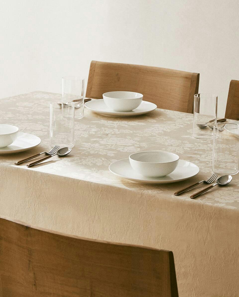 TOALHA DE MESA FLORAL JACQUARD