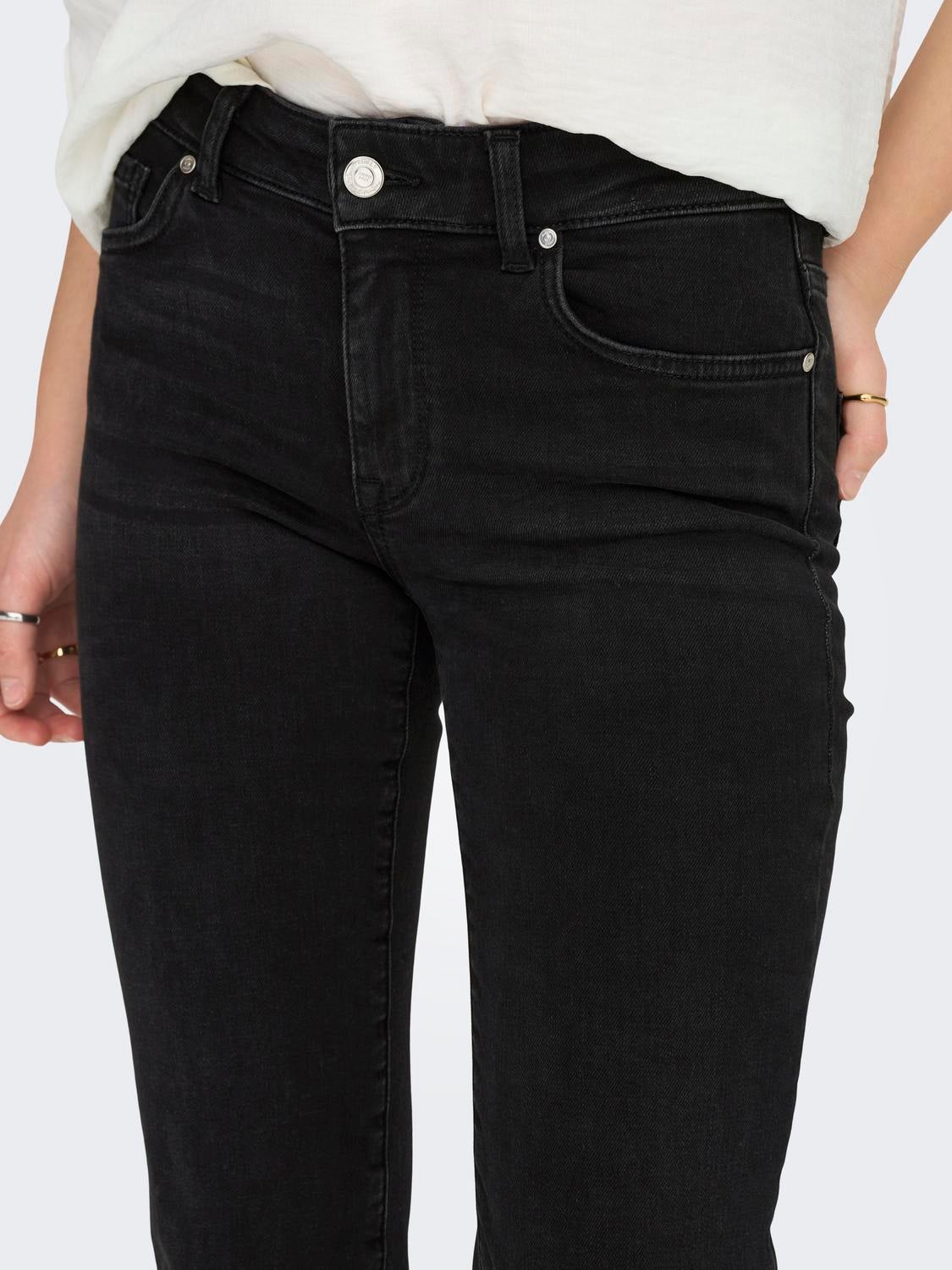 ONLALICIA Mittlere Taille Gerade geschnitten Jeans Washed Black