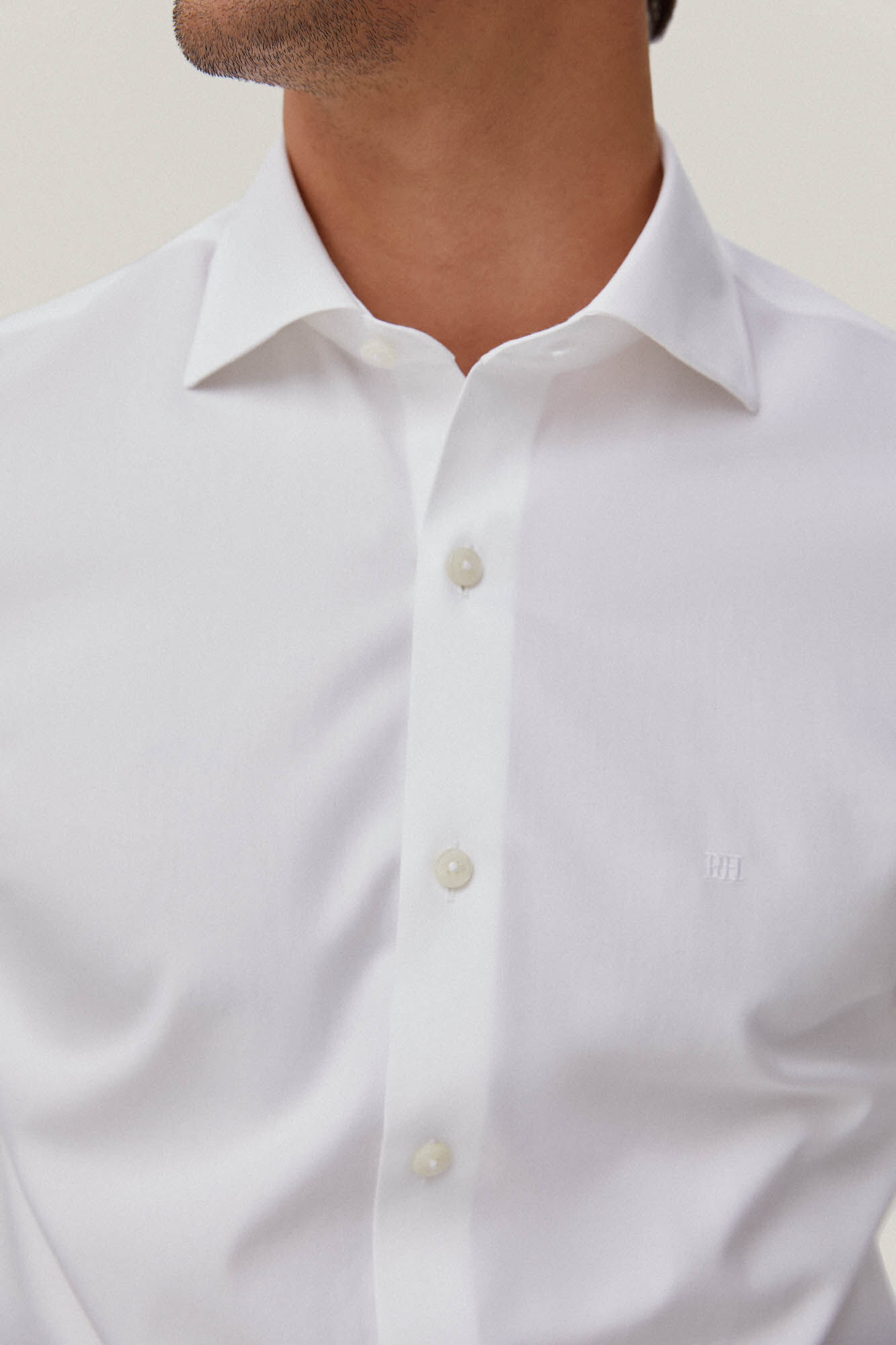 Camisa vestir pinpoint liso non iron + antimanchas - Blanco
