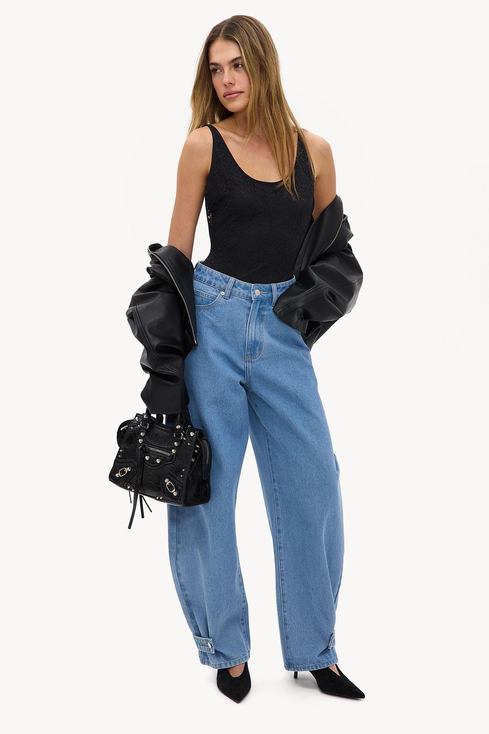 BRAVE EVERY DAY - BLACK