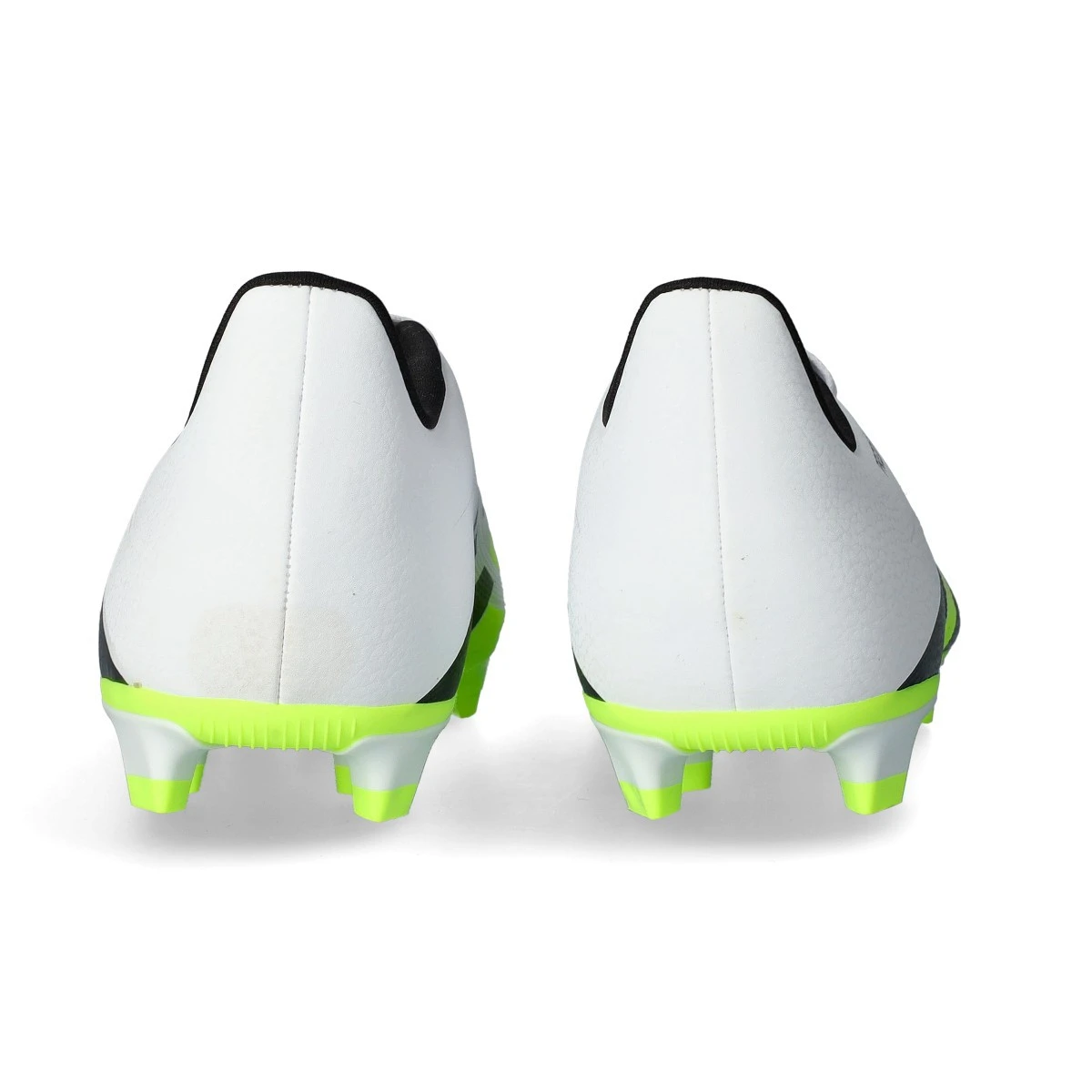 Chuteira adidas Predator Club L FG/MG