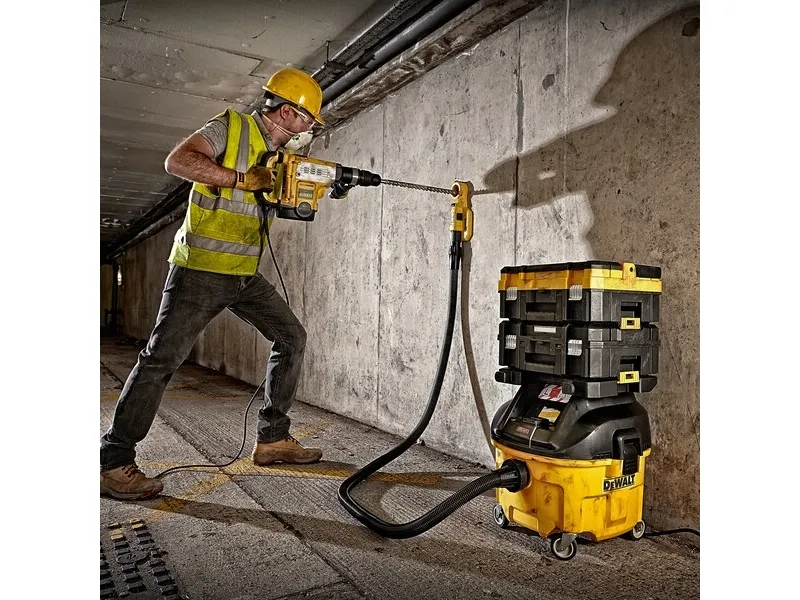 DEWALT STØVSUGER 1400W/30LT DWV901LT