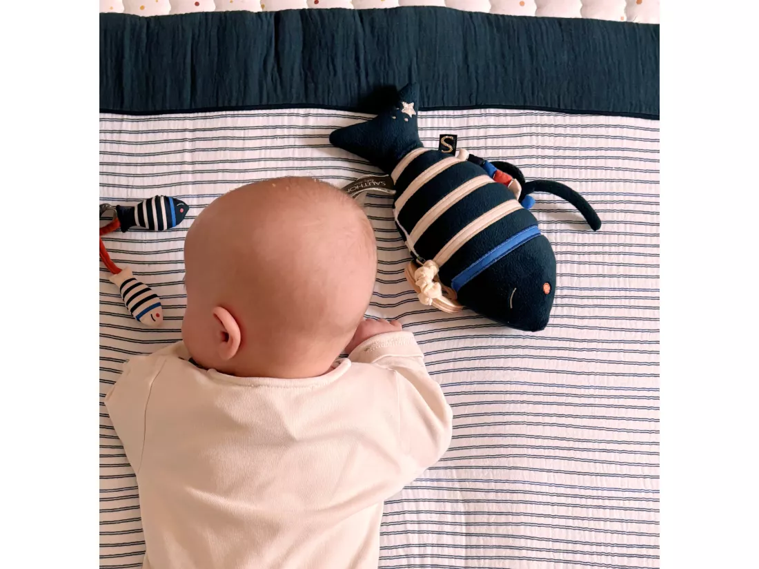 Peluche mini musical poisson en velours