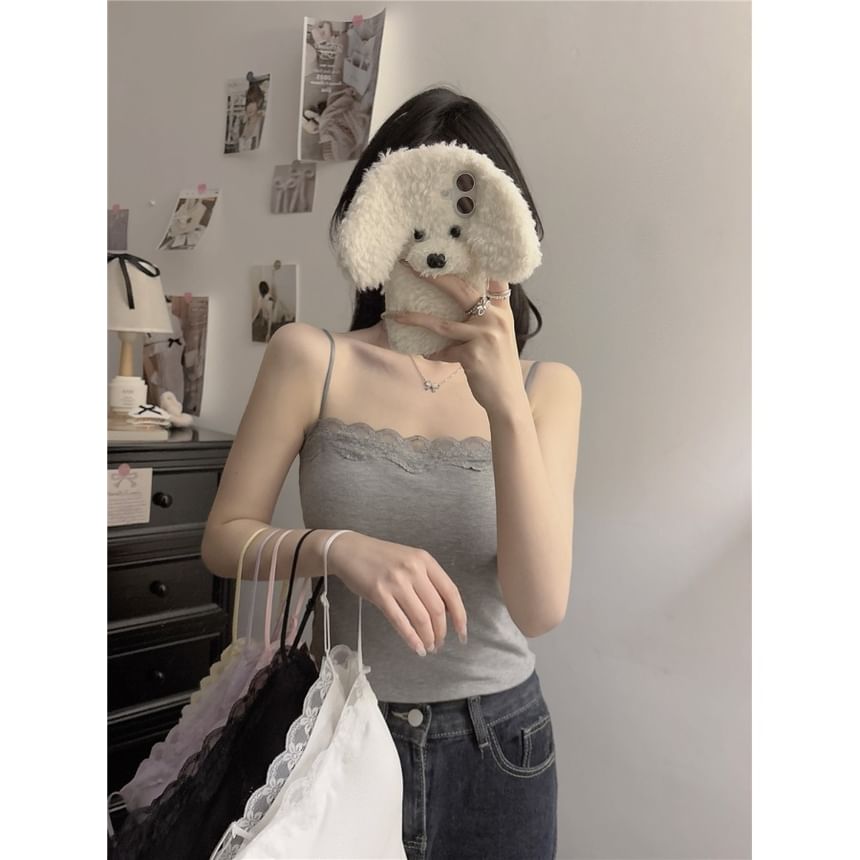 Flowerisque - Gewatteerde camisole top met effen kanten rand