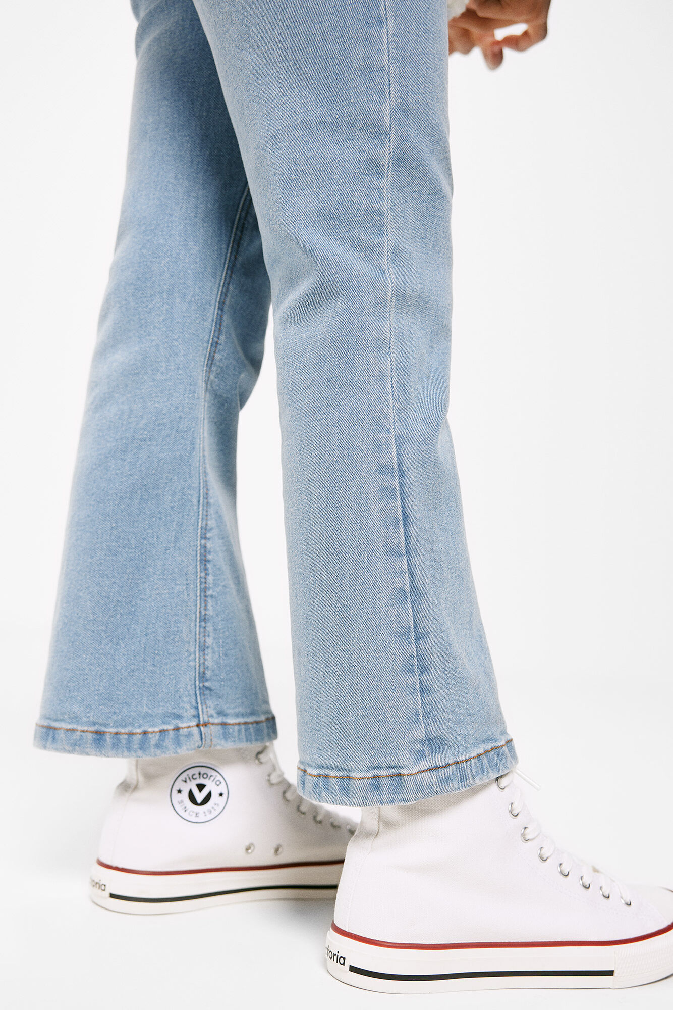 Calças jeans flare para meninas