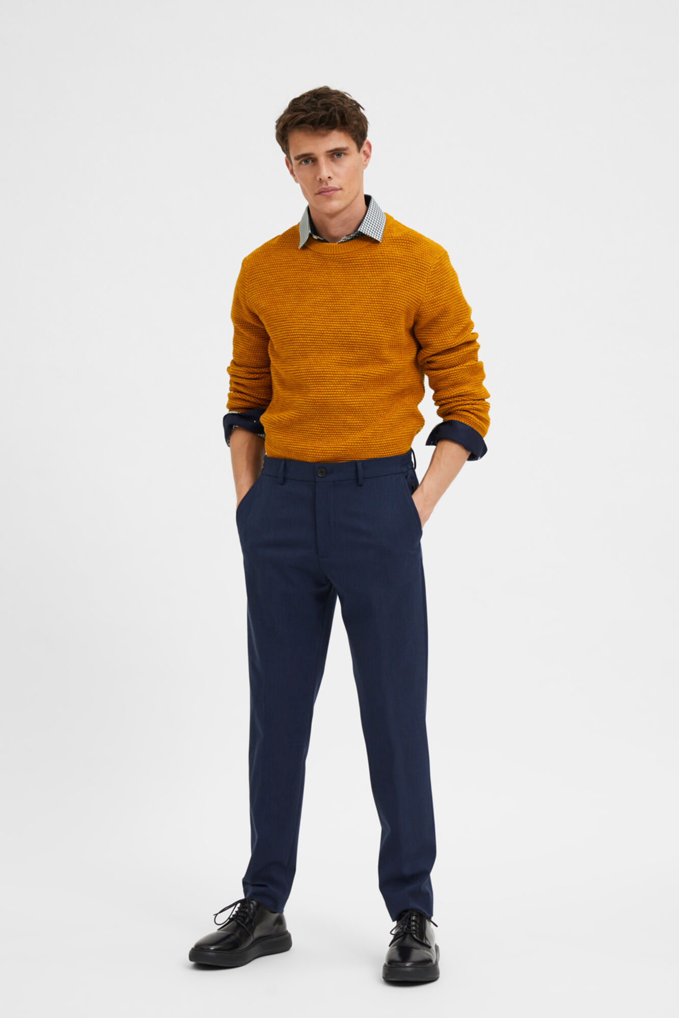 Calça estruturada de corte justo - Azul
