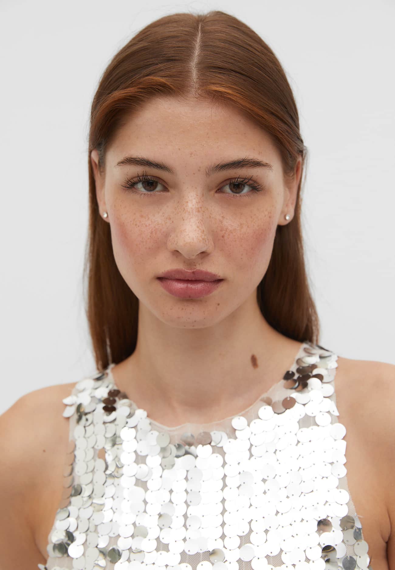 Conjunto de 9 brincos de argola com strass e pérolas