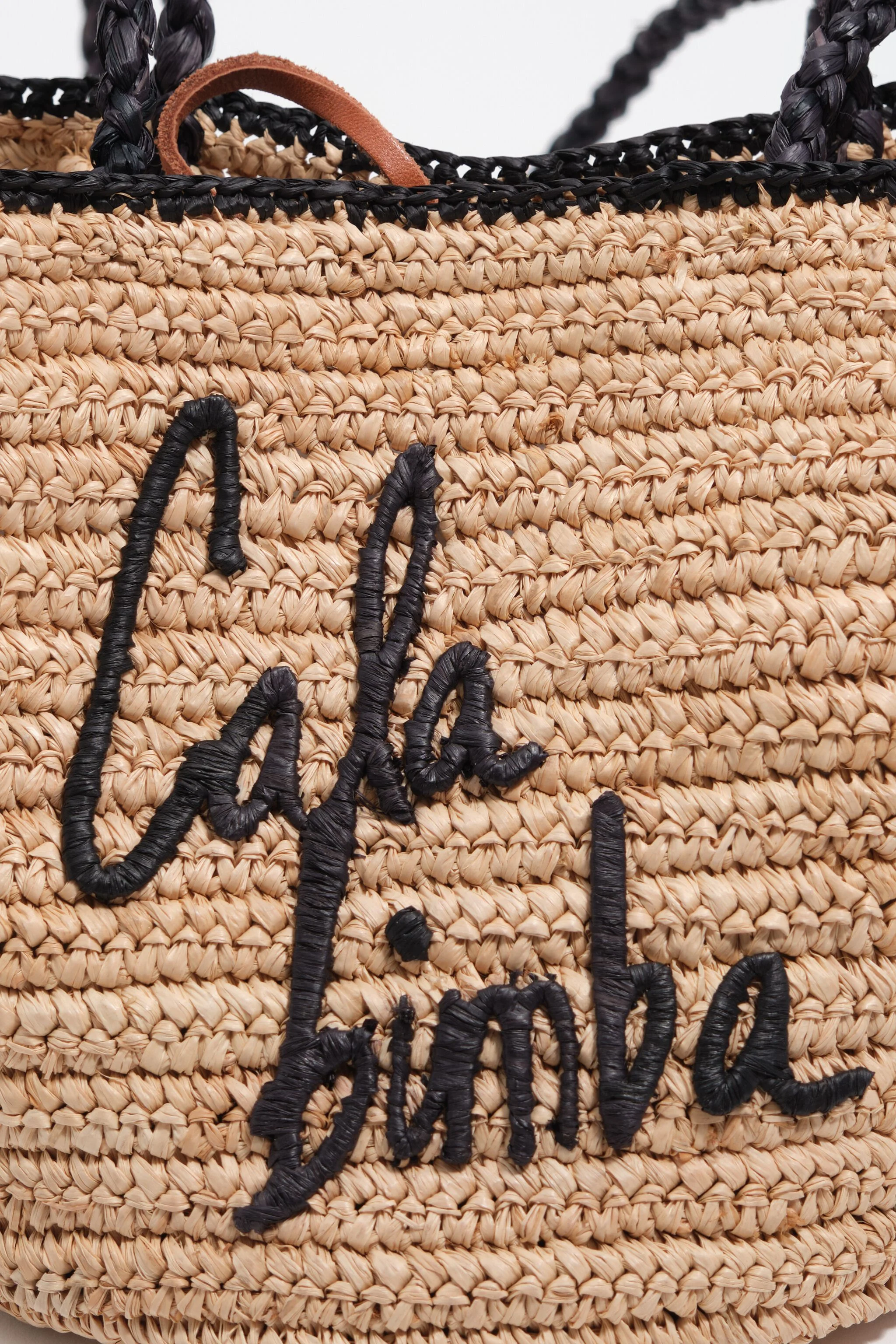 Bolsa pequena de vime natural
