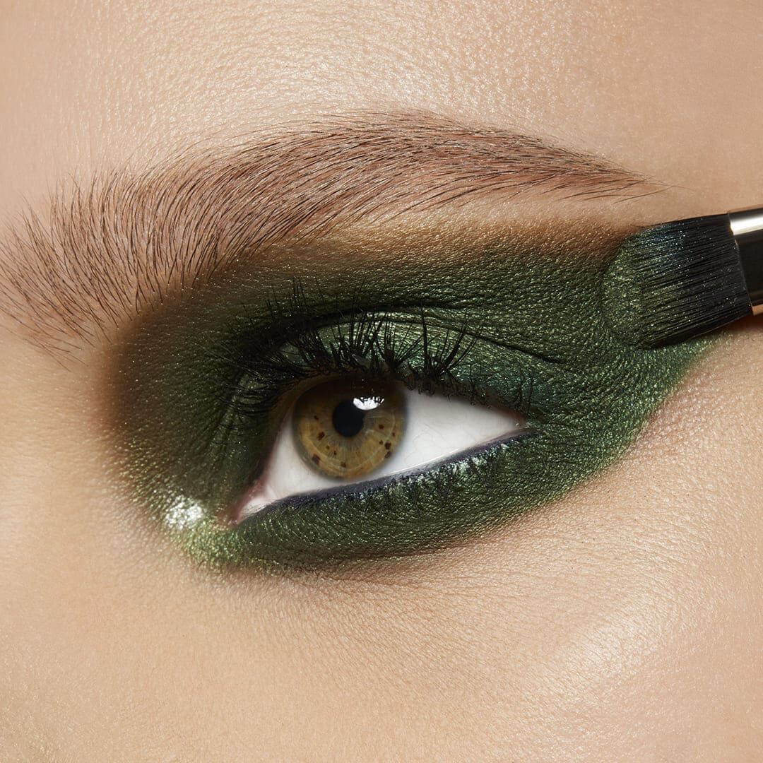 MAC FROST EYE SHADOW / FROST