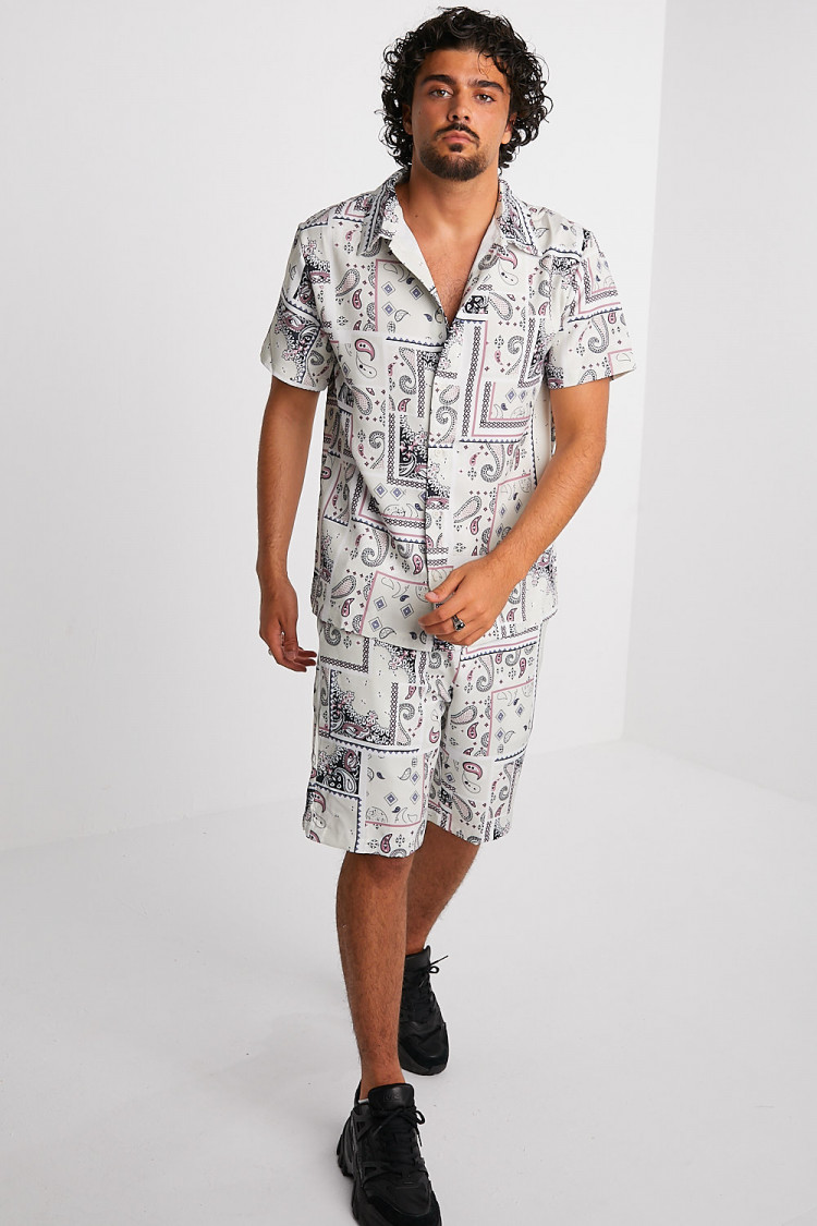 Ensemble 2 pièces chemise + short beige à motif paisley