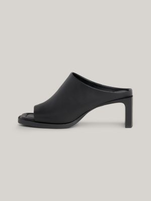 Mules de couro com salto bloco