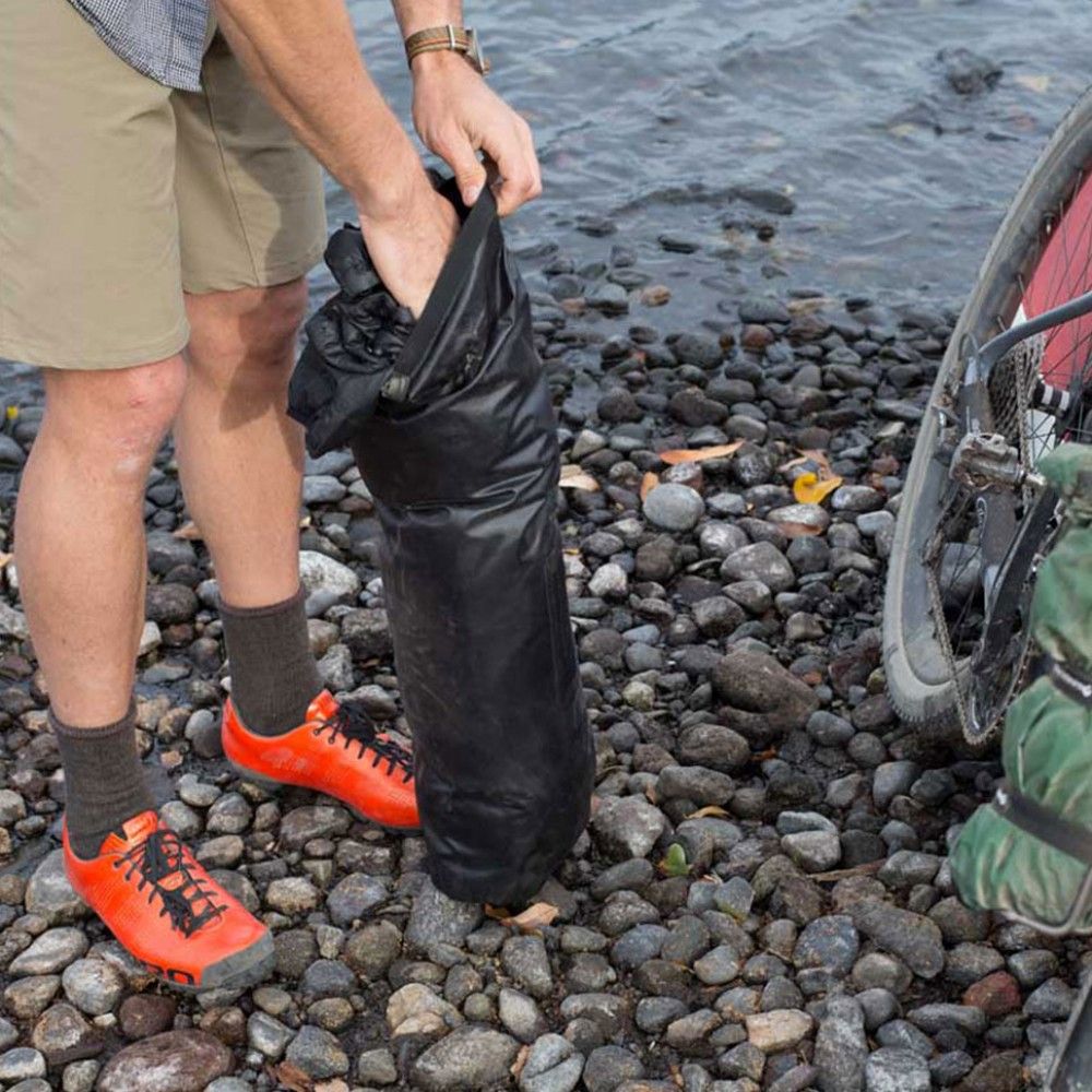Blackburn Outpost Handlebar Roll & Drybag Lenkertasche kaufen | Bike-Discount