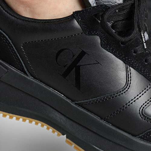 Baskets Chunky Runner Vintage Tongue 0633 Triple Black