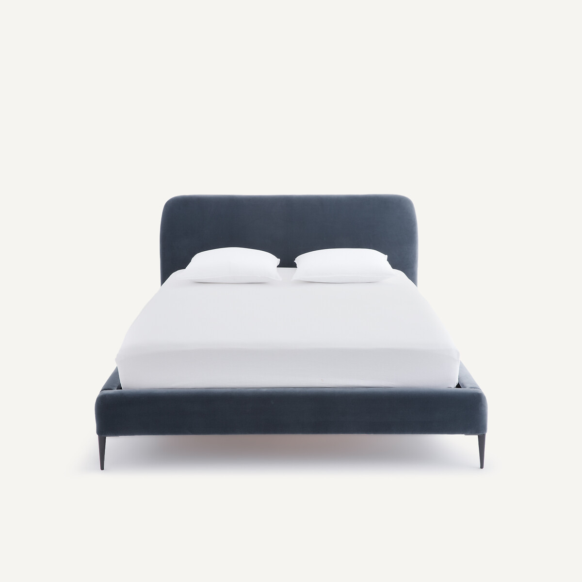 AM.PM<br>Cama de casal em veludo, design de E. Gallina, Oscar