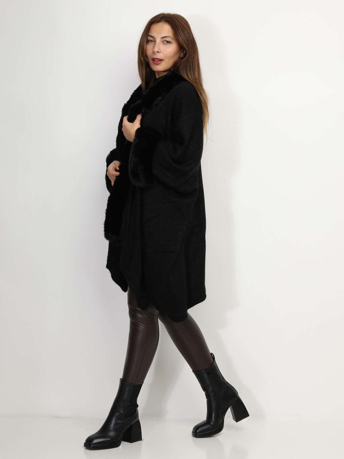 Gilet en maille et fausse fourrure- Noir