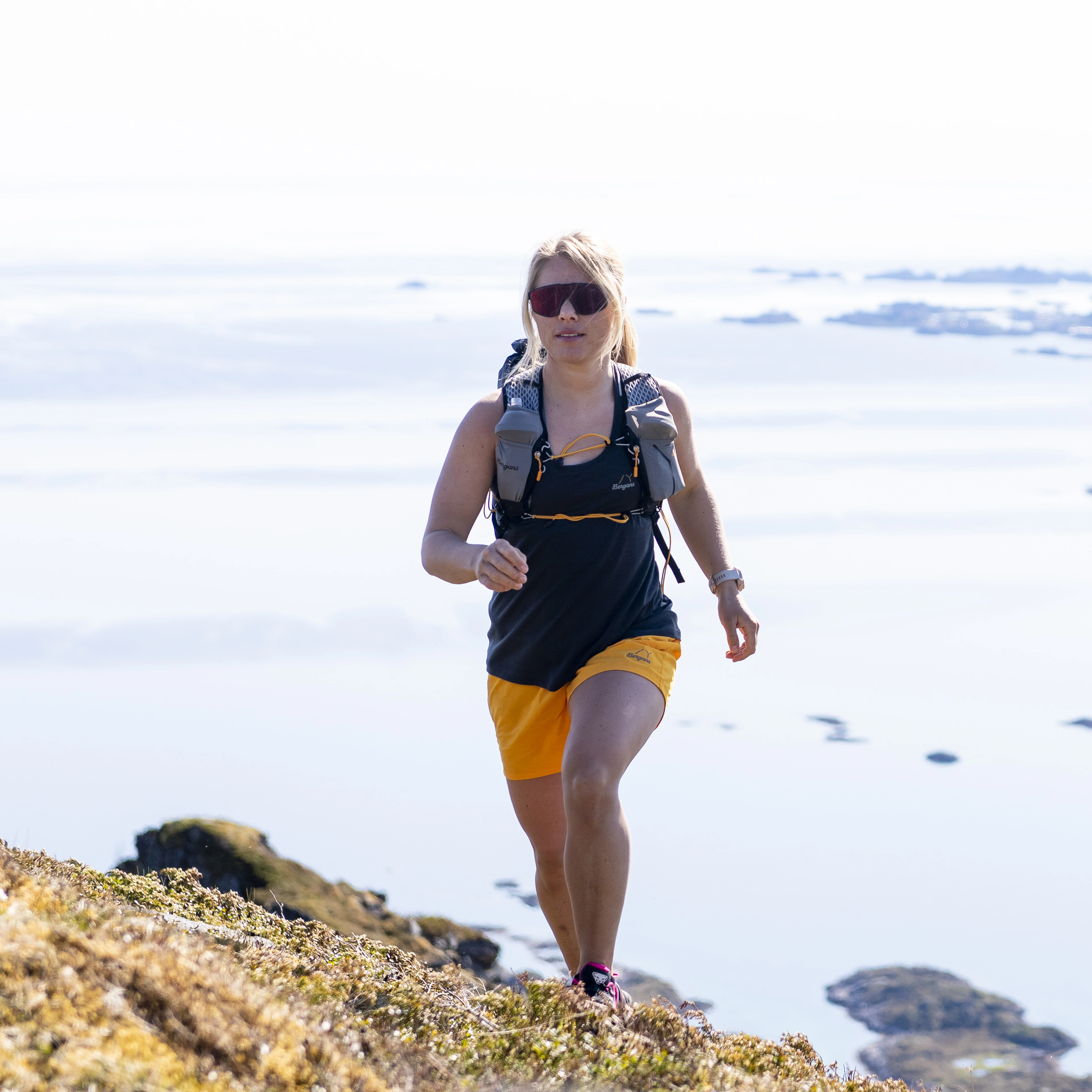 Y LightLine Vapor V2 Shorts Women Mango Yellow