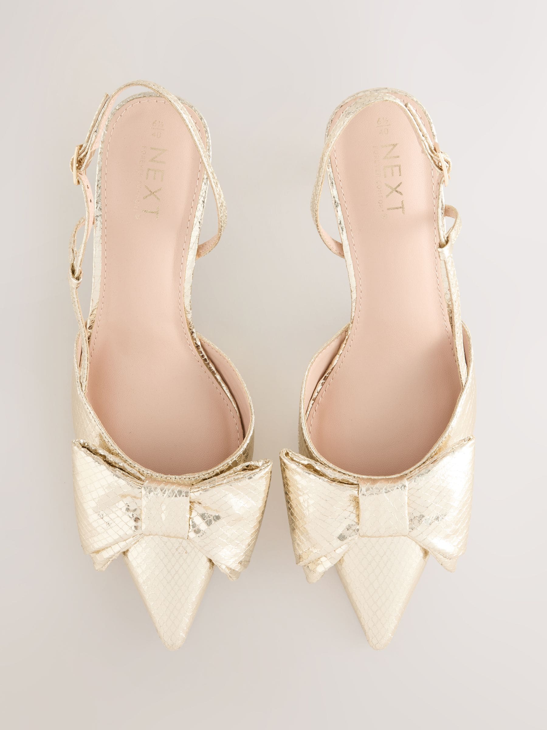 Goud - Forever Comfort® schoenen met strik, hielbandje en spitse neus