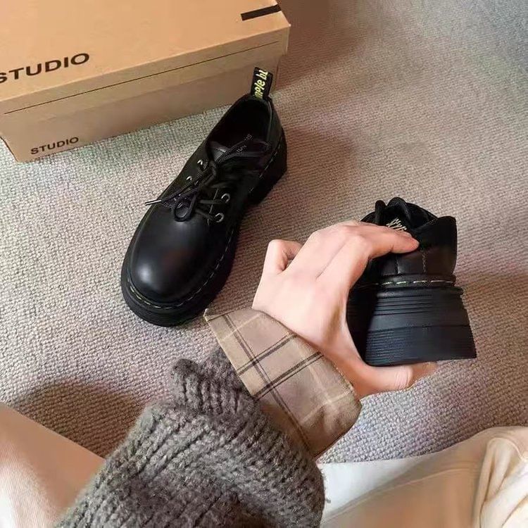 Asterisk - Platform veterschoenen van imitatieleer