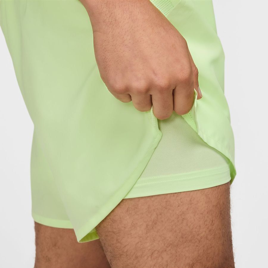 Nike Short Running Dri-FIT Challenger 5'' 2 EN 1 - Jaune Fluo/Argenté