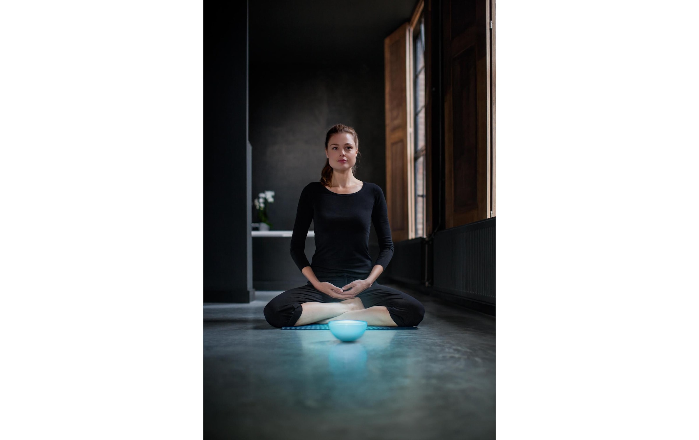 Philips Hue Pendelleuchte »Hue Tischleuchte Go« Farbwechsler | Neutralweiss | Tageslichtweiss | Warmweiss