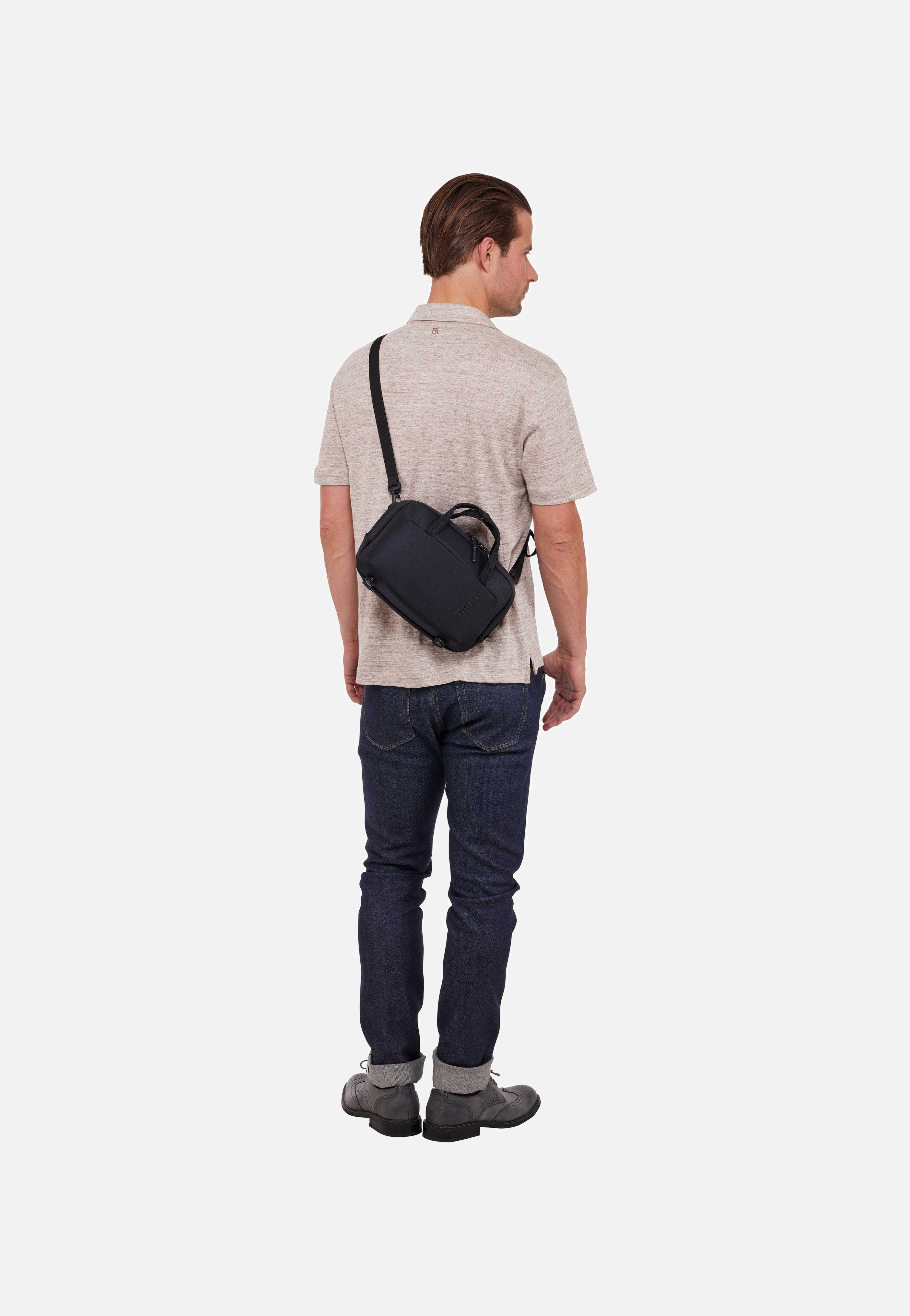 Subterra 2 5L Black - Crossbody Bag