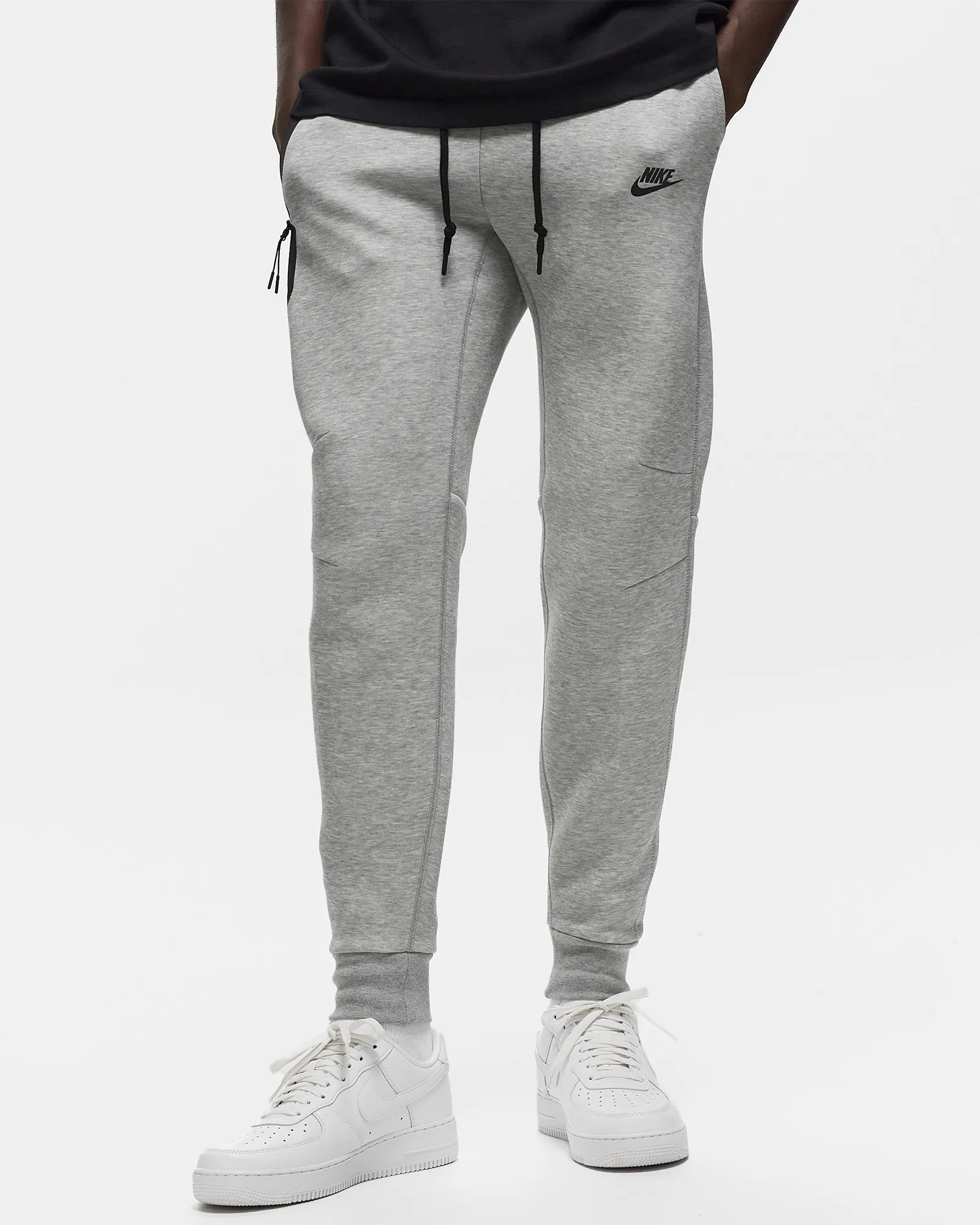 Nike Sportswear Tech Fleece Slim Fit Joggers