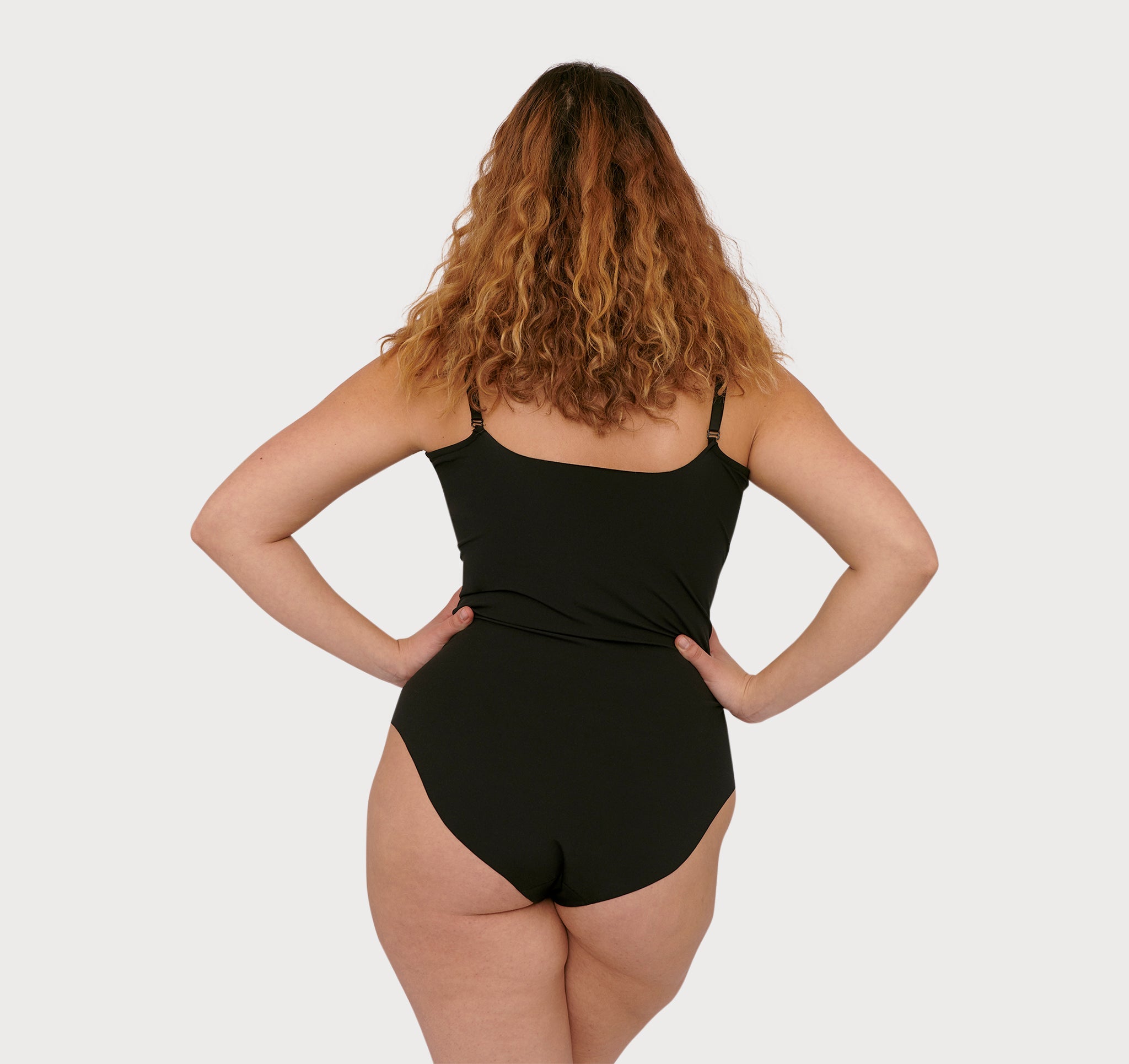RECYCLED NYLON<br>Invisible Cheeky Body