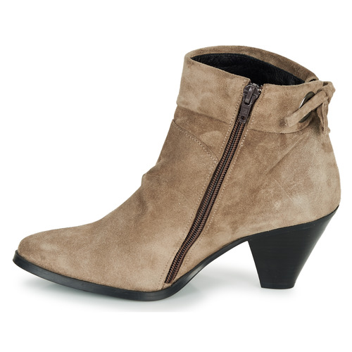 Regard - RAKAF V3 CRTE VEL SILKY - Beige