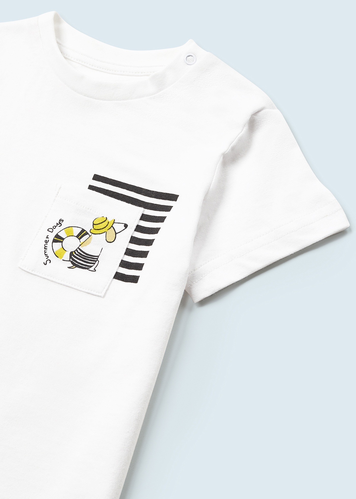 Conjunto de duas peças com camiseta e maiô para bebê
