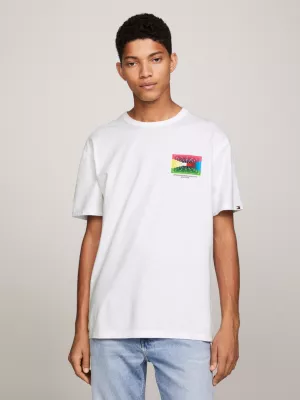 Camiseta com estampa do logo nas costas