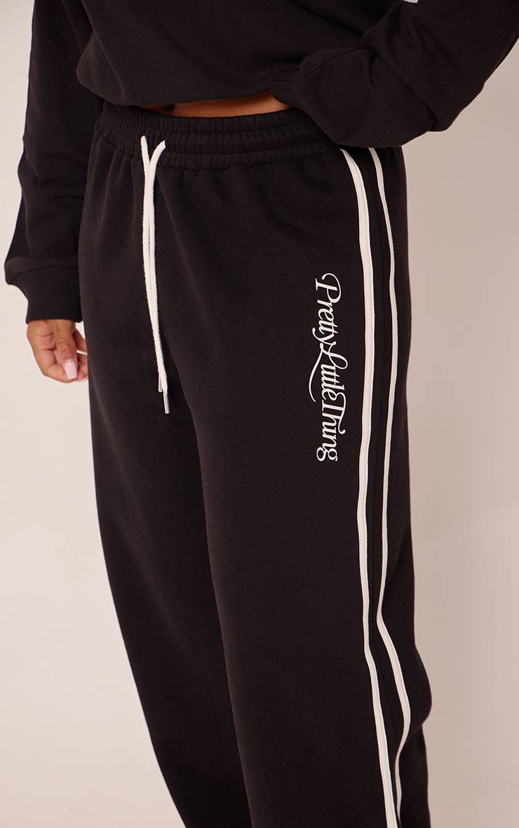Noir Jogging À Jambes Larges Contrasté Shape Prettylittlething