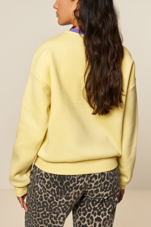 Gele sweater 