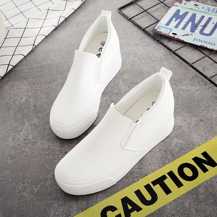 Solejoy - Instapsneakers met verborgen hak en platform
