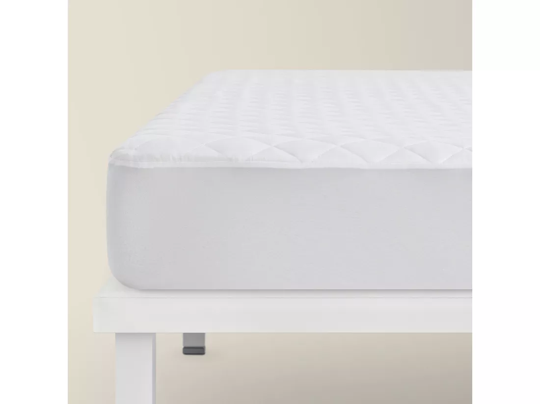 Protège-matelas antiallergique avec rembourrage en microfibre