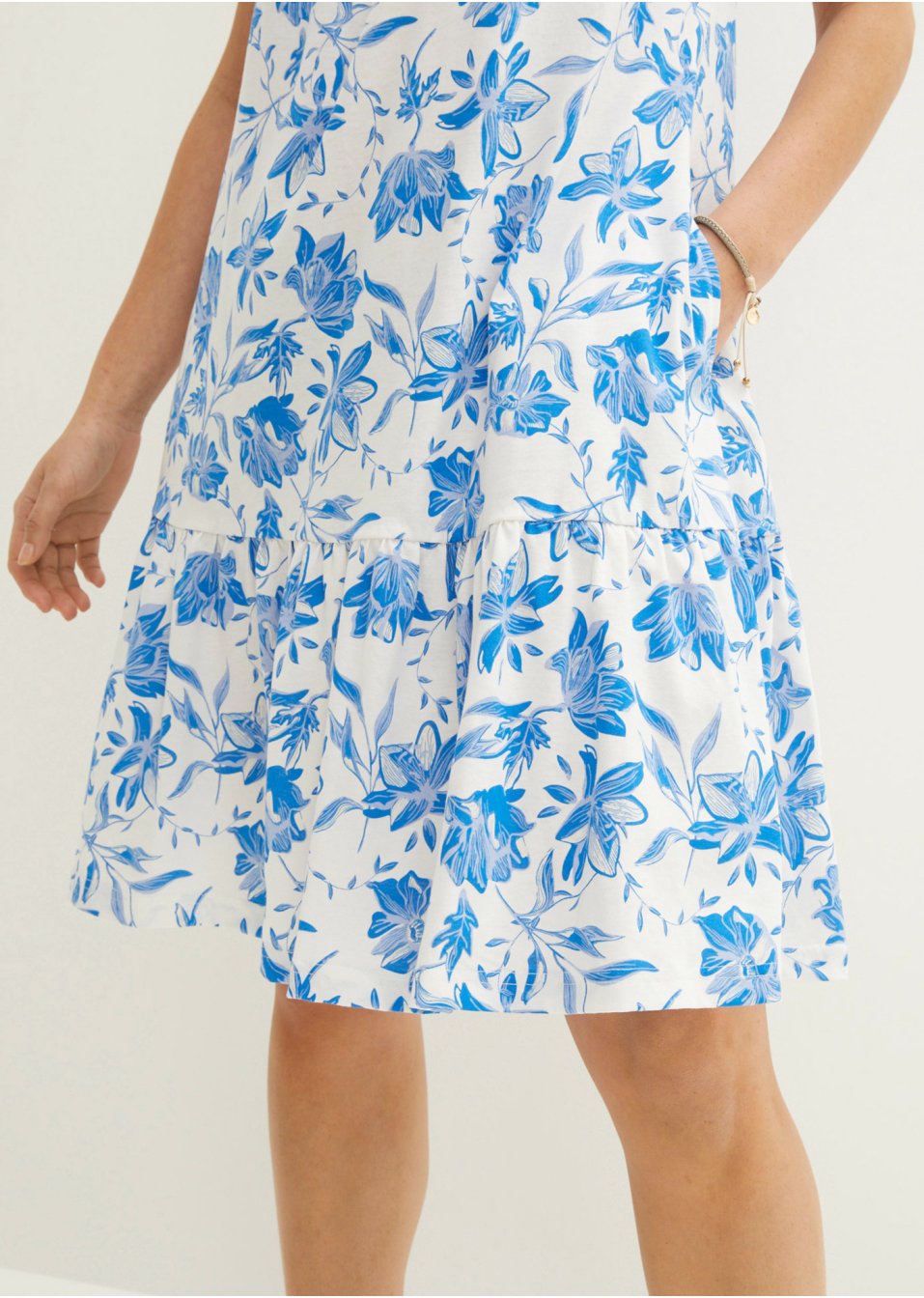 Robe à volant, longueur genou