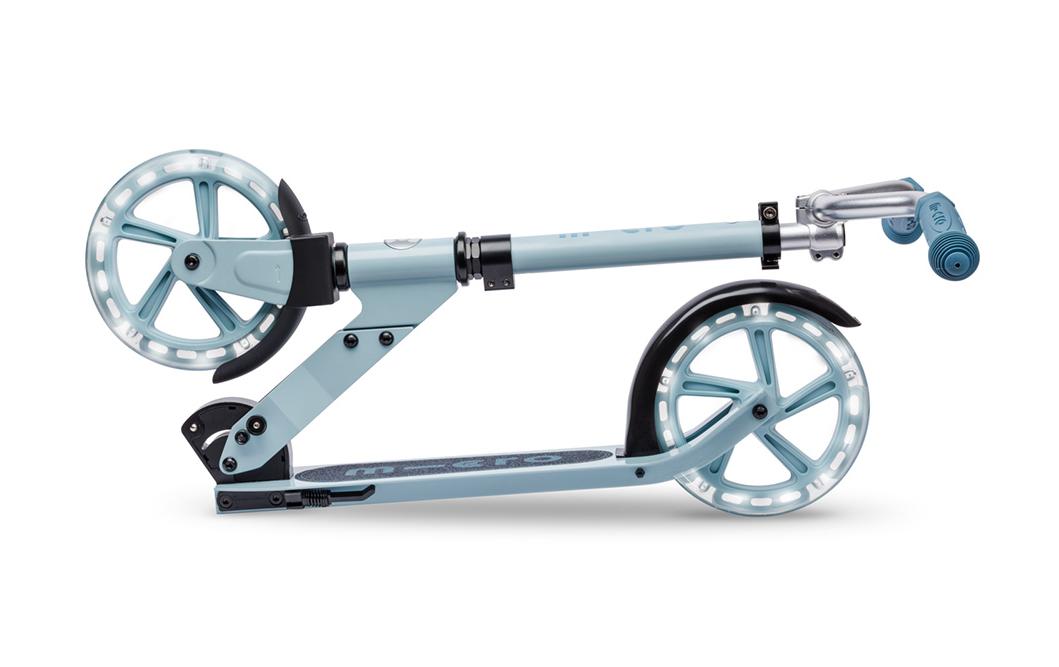 Micro Cruiser LED Frosty Blue<br>Scooter