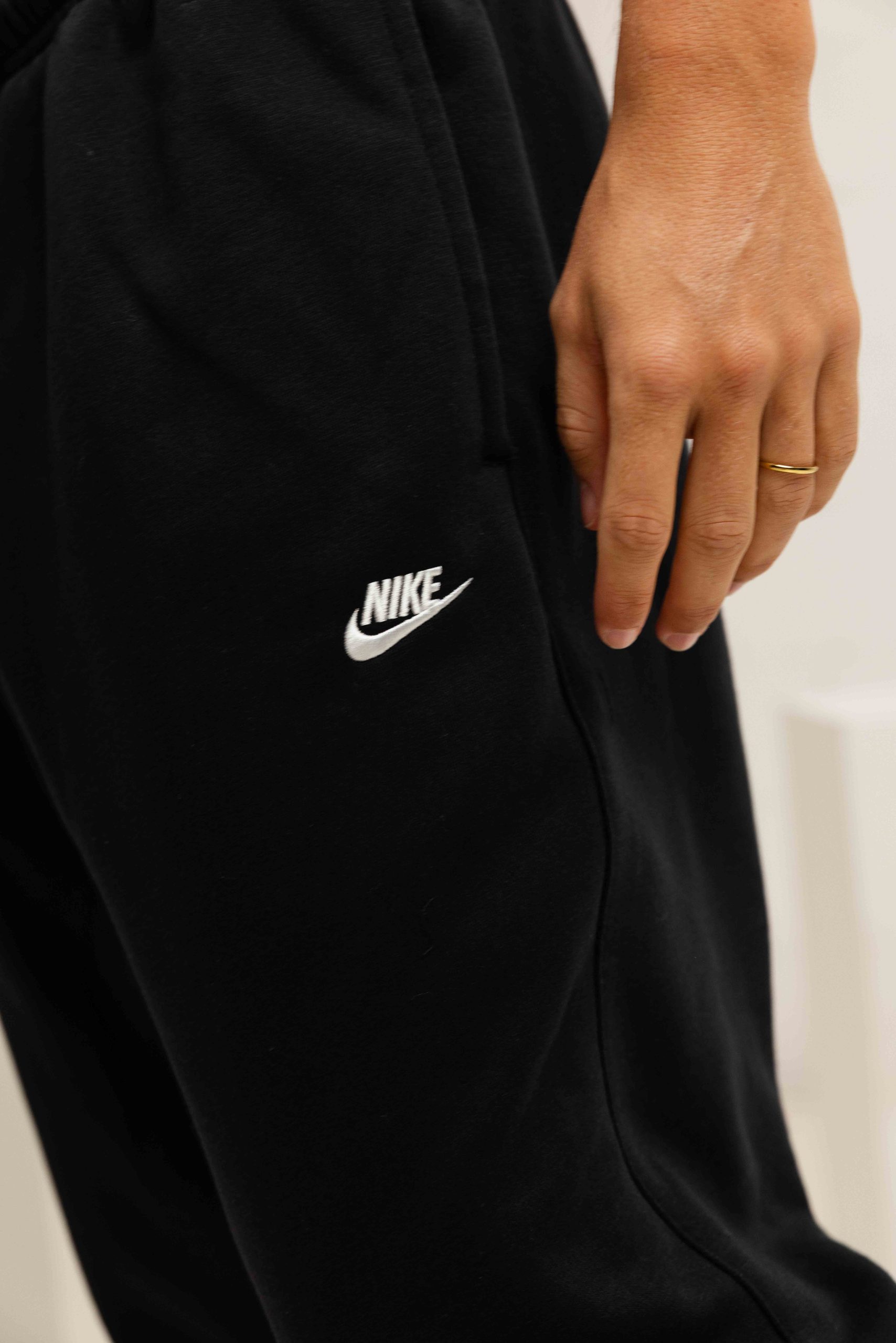 Nike Club Cuffed Pants Trainingsbroek Heren Zwart