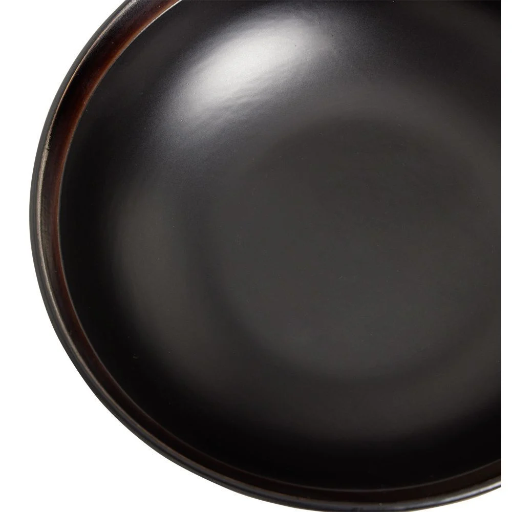 Assiette creuse en faïence avec liseré doré