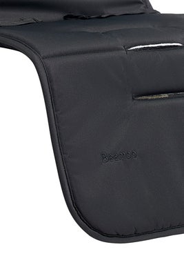 Beemoo Sittepute, All Black