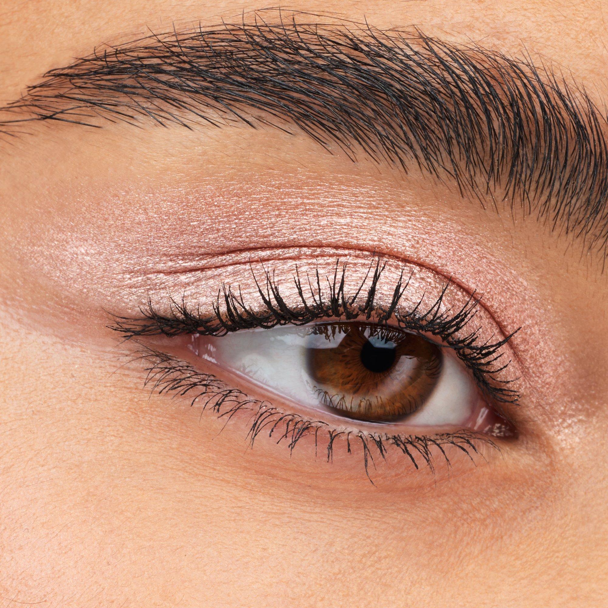 luminous EYE TINT liquid shadow fard à paupières liquide