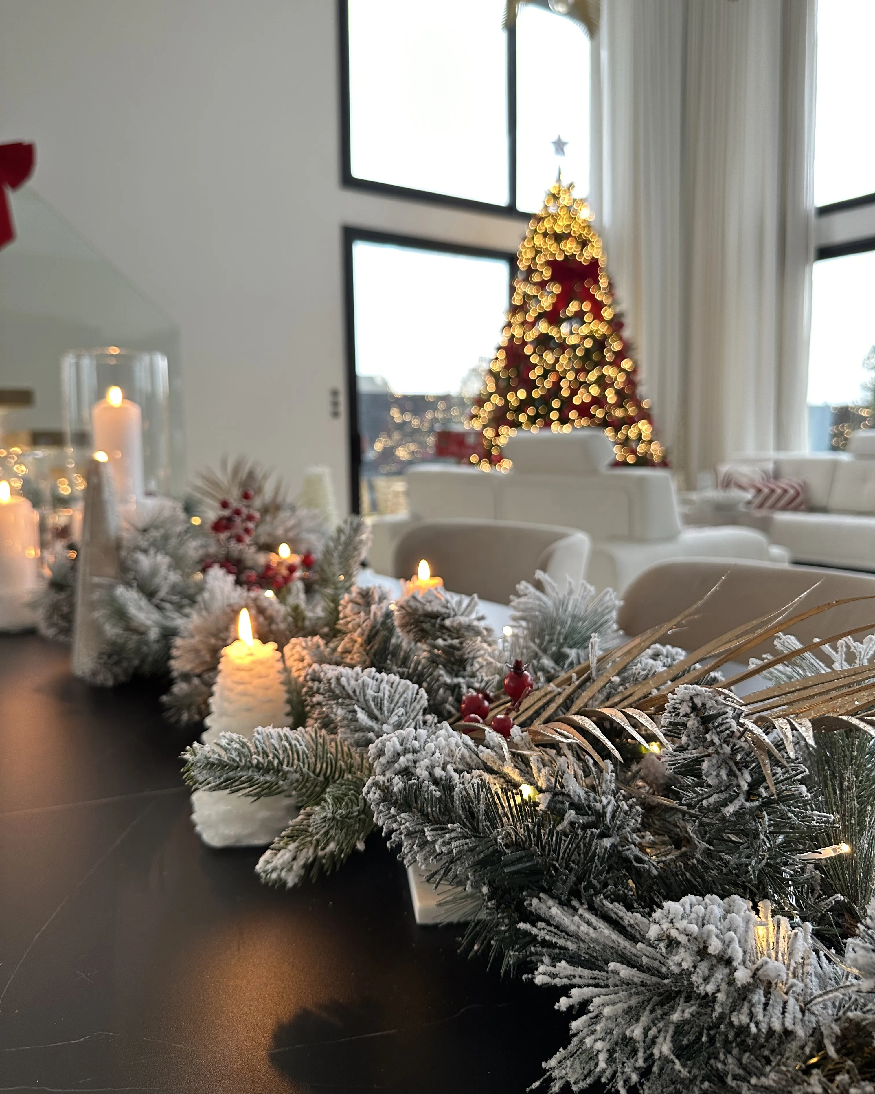 Besneeuwde kerstguirlande LED WHITEHORN 180 cm Wit