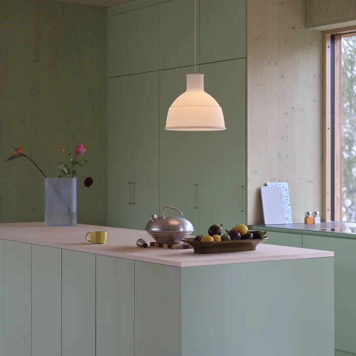 Muuto - Unfold Pendelleuchte, dunkelbraun