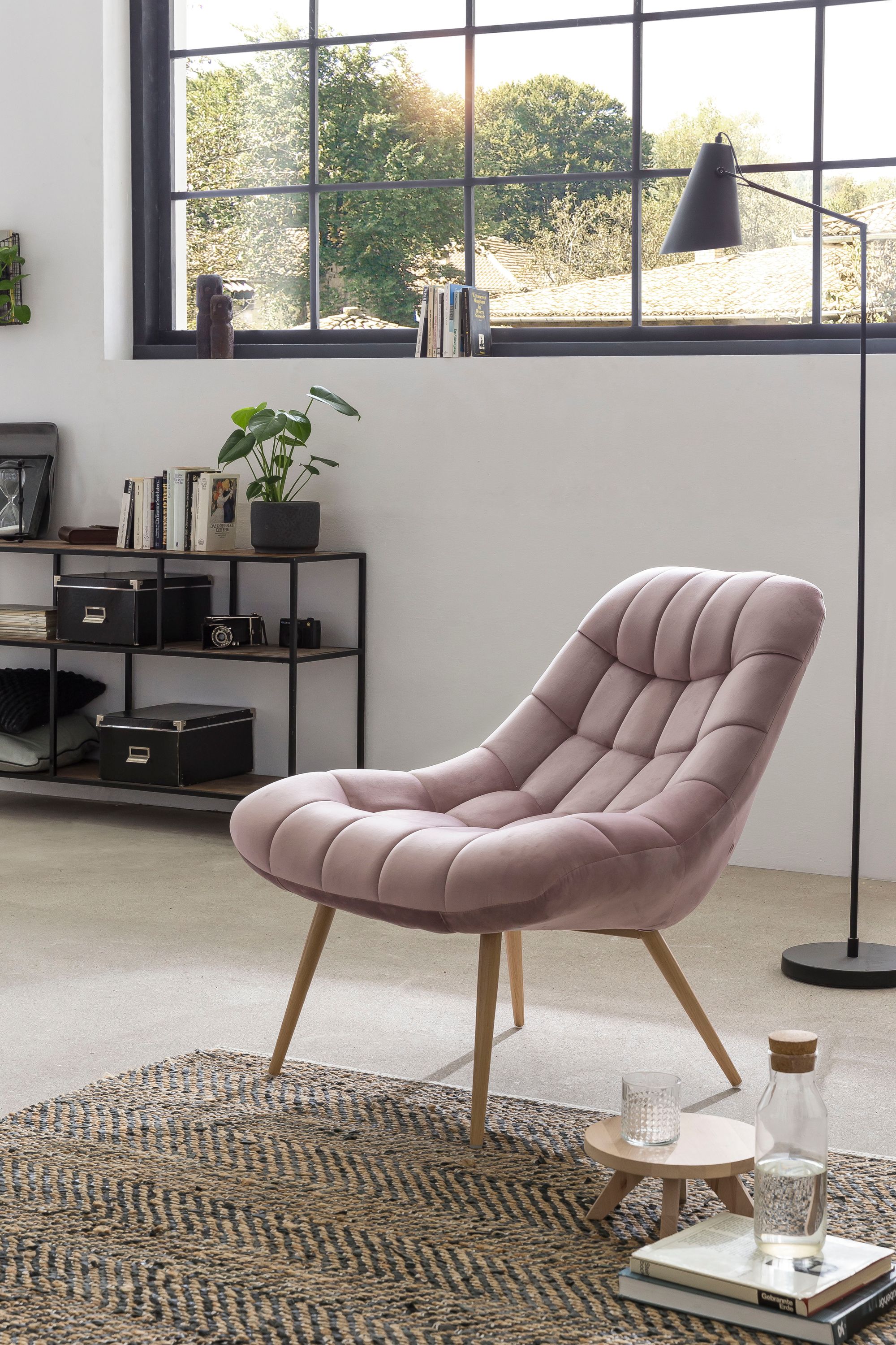 Sessel XXL Samt rosa Holzoptik Relaxsessel Polstersessel Loungesessel