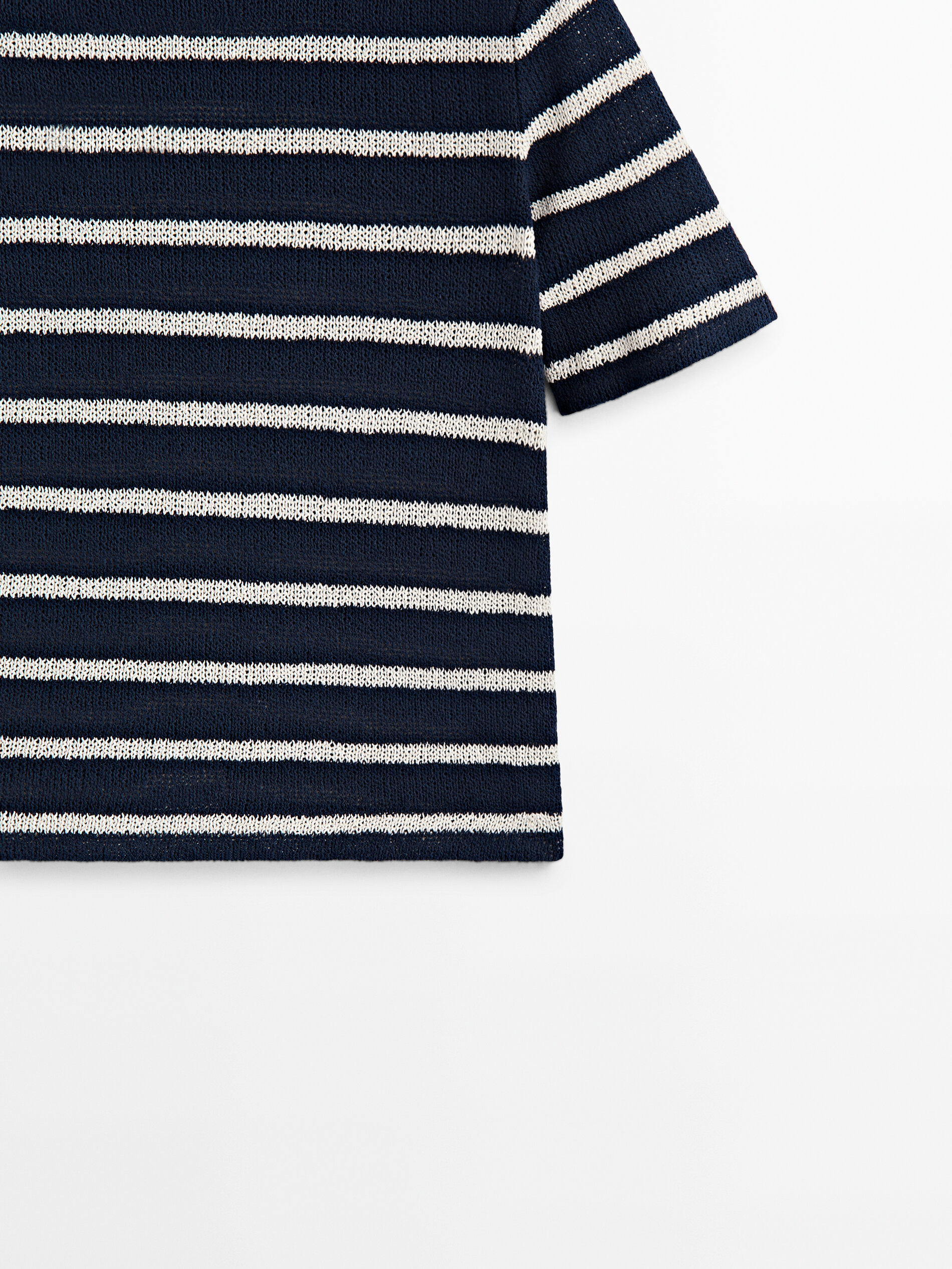 Camiseta listrada texturizada em mistura de algodão - AZUL MARINHO