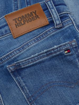 Calça jeans Nora Skinny com barra desfiada e efeito desbotado