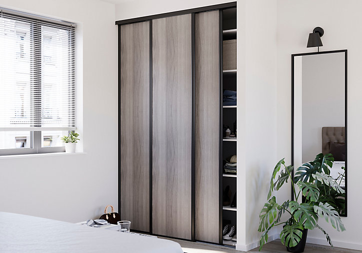 Porte de placard coulissante effet chêne grisé profil noir GoodHome Arius H. 248,5 x L. 62.2 cm + amortisseurs